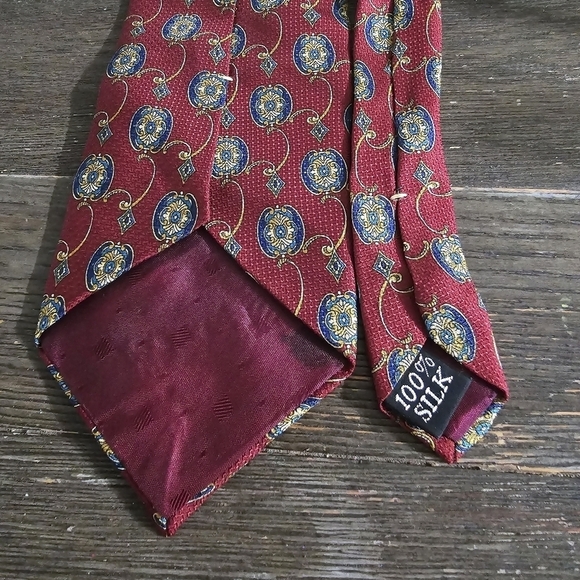 Vintage 90s Mark Alexander Deep Red Gold Artsy Print Silk Neck Tie - Picture 3 of 7
